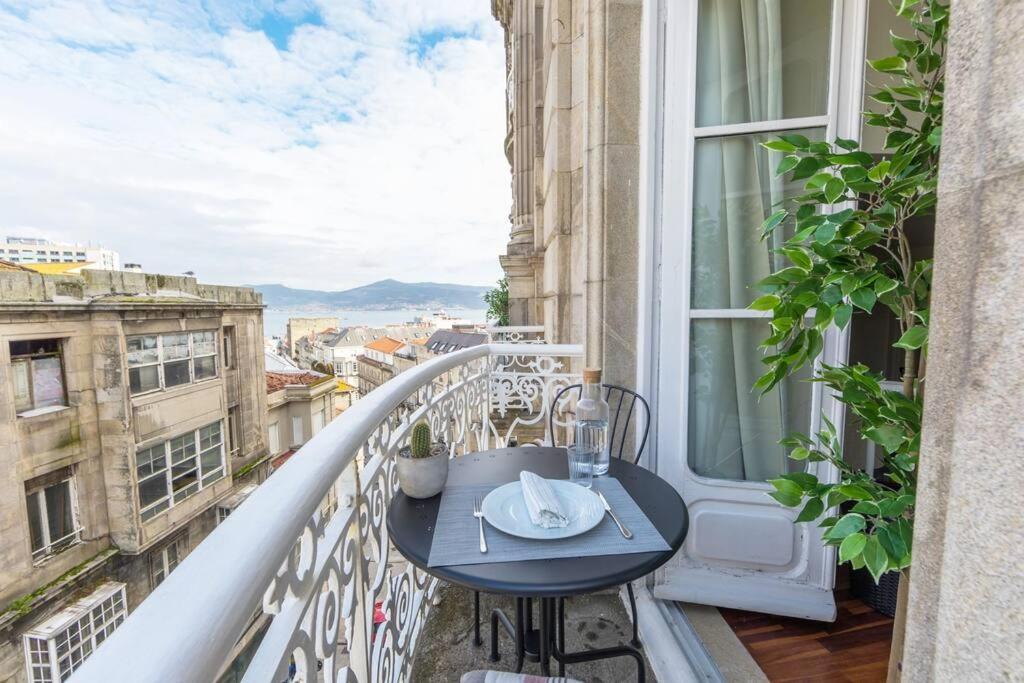 Apartamento Duplex De Lujo En Pleno Centro De La Ciudad. Vigo Exterior foto
